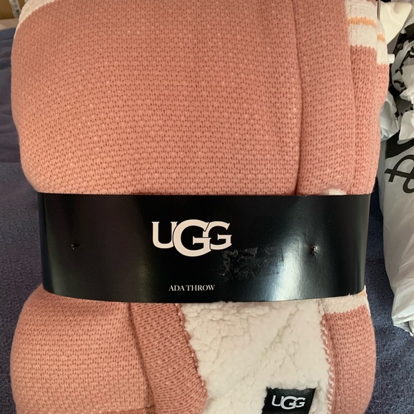 UGG Throw blanket - Picture 3 of 6